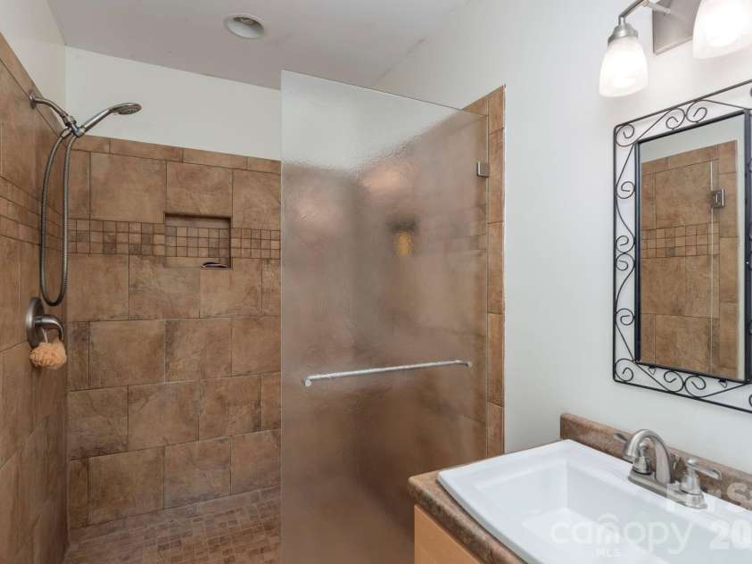 155 Old Starnes Cove Road, Asheville, NC 28806.  MLS# CAR4376505, YatesRealty ID 22467. 