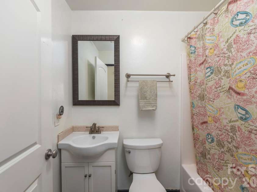 155 Old Starnes Cove Road, Asheville, NC 28806.  MLS# CAR4376505, YatesRealty ID 22467. 