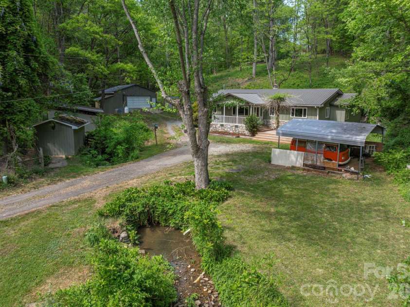 155 Old Starnes Cove Road, Asheville, NC 28806.  MLS# CAR4376505, YatesRealty ID 22467. 