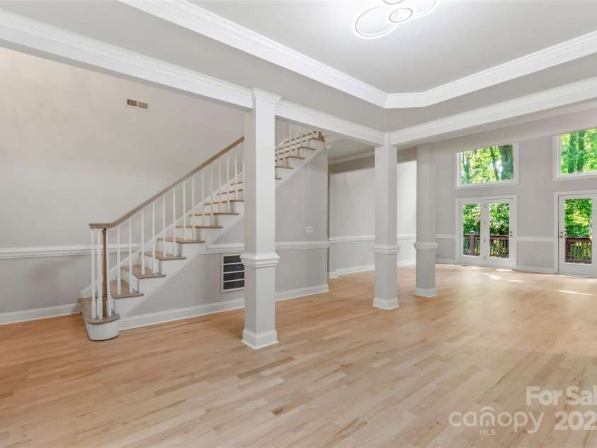 3011 McKee Road, Charlotte, NC 28270.  MLS# CAR4306223, YatesRealty ID 22468. 