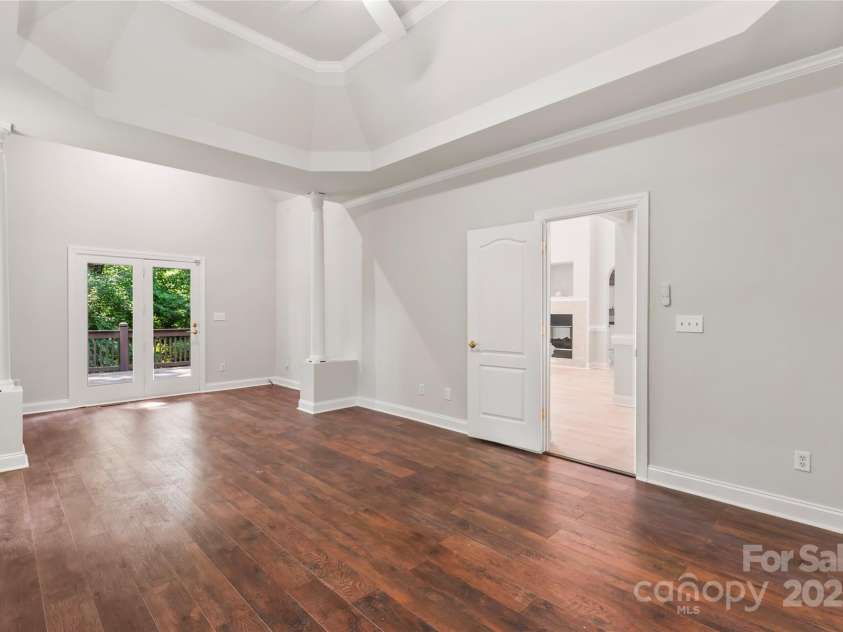 3011 McKee Road, Charlotte, NC 28270.  MLS# CAR4306223, YatesRealty ID 22468. 