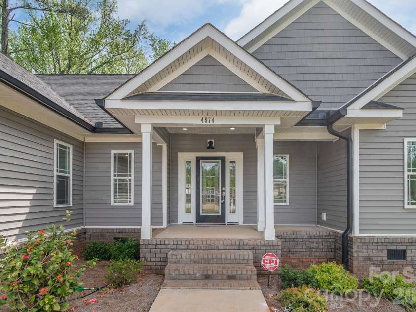 4574 Old Hickory Road, Lancaster, SC 29720.  MLS# CAR4365225, YatesRealty ID 22468. 
