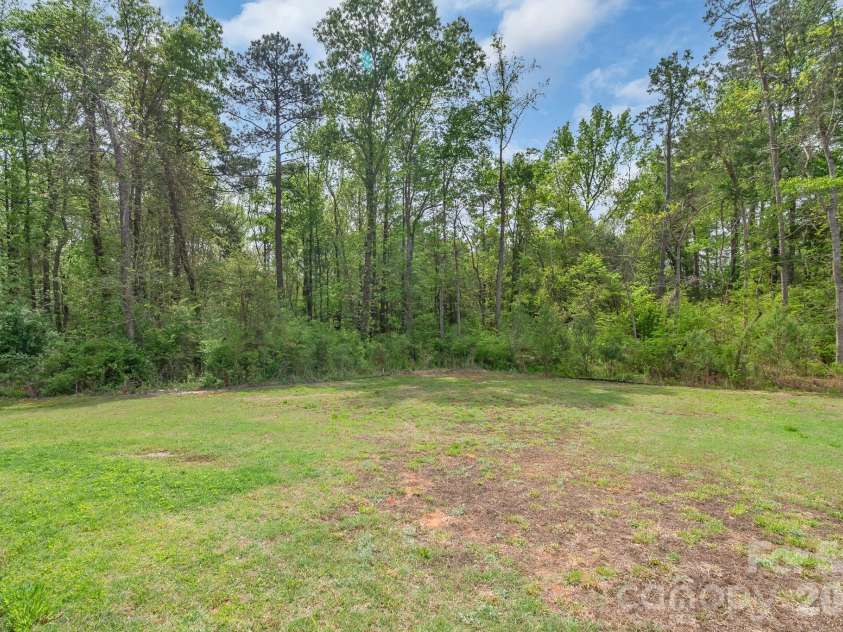 4574 Old Hickory Road, Lancaster, SC 29720.  MLS# CAR4365225, YatesRealty ID 22468. 