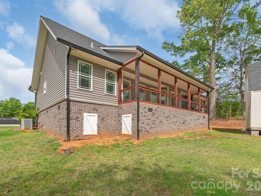 4574 Old Hickory Road, Lancaster, SC 29720.  MLS# CAR4365225, YatesRealty ID 22468. 