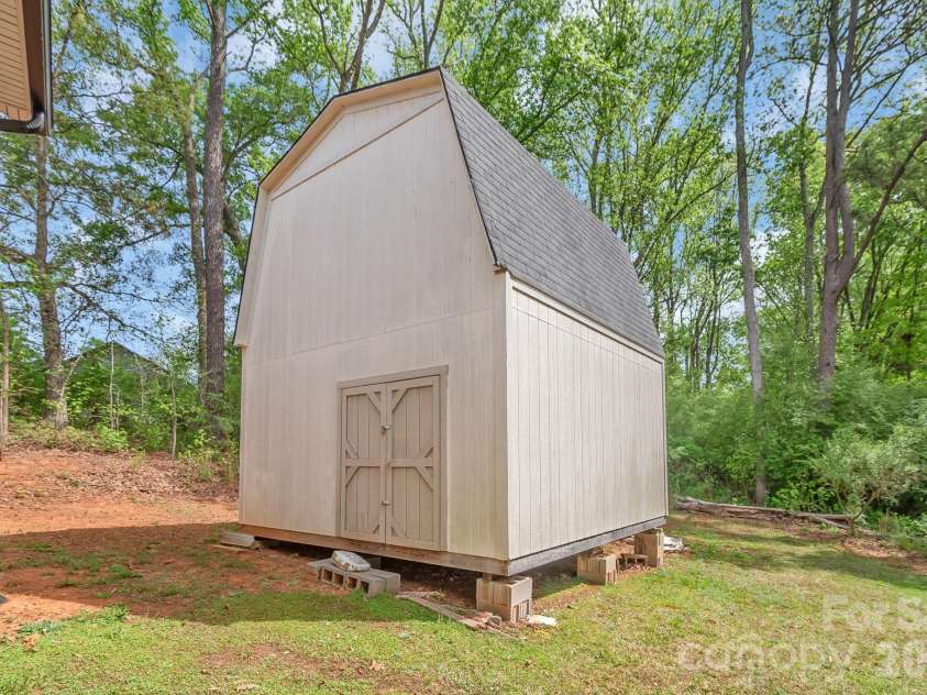 4574 Old Hickory Road, Lancaster, SC 29720.  MLS# CAR4365225, YatesRealty ID 22468. 