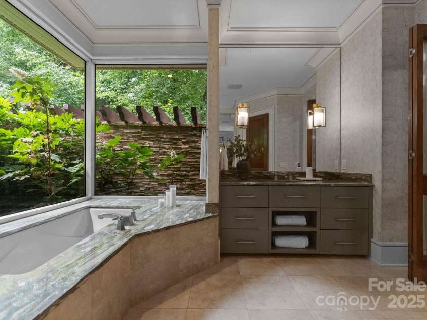 10310 Wildlife Road, Charlotte, NC 28278.  MLS# CAR4297337, YatesRealty ID 2247. 