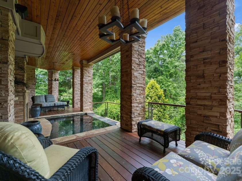 10310 Wildlife Road, Charlotte, NC 28278.  MLS# CAR4297337, YatesRealty ID 2247. 