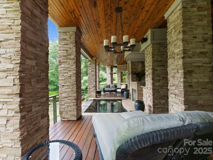 10310 Wildlife Road, Charlotte, NC 28278.  MLS# CAR4297337, YatesRealty ID 2247. 