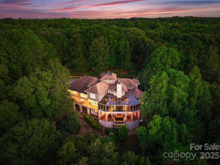 10310 Wildlife Road, Charlotte, NC 28278.  MLS# CAR4297337, YatesRealty ID 2247. 