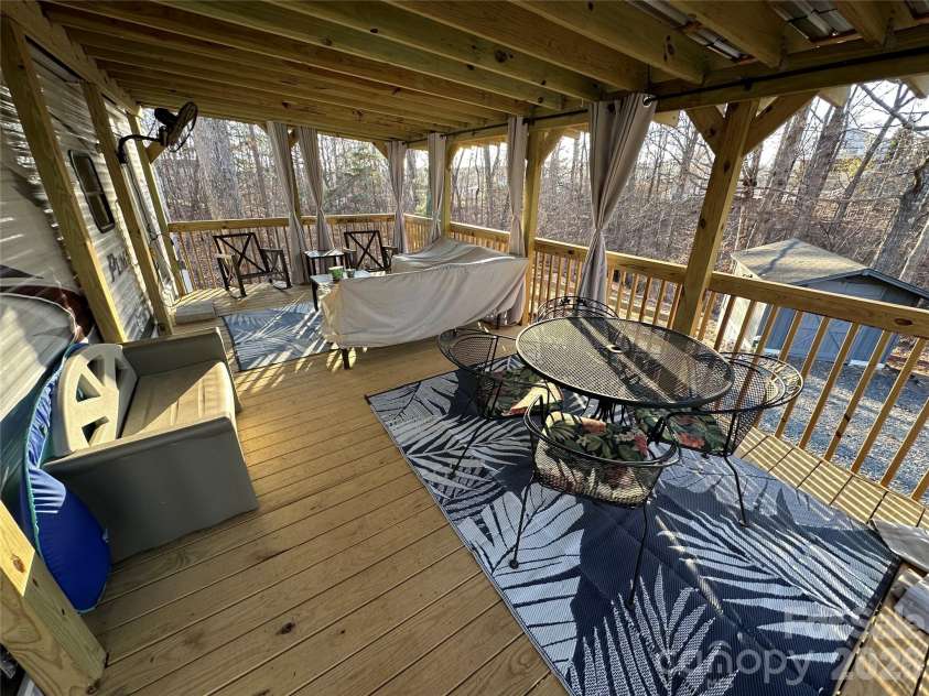 121 Sparrow Lane, New London, NC 28127.  MLS# CAR4335791, YatesRealty ID 2247. 