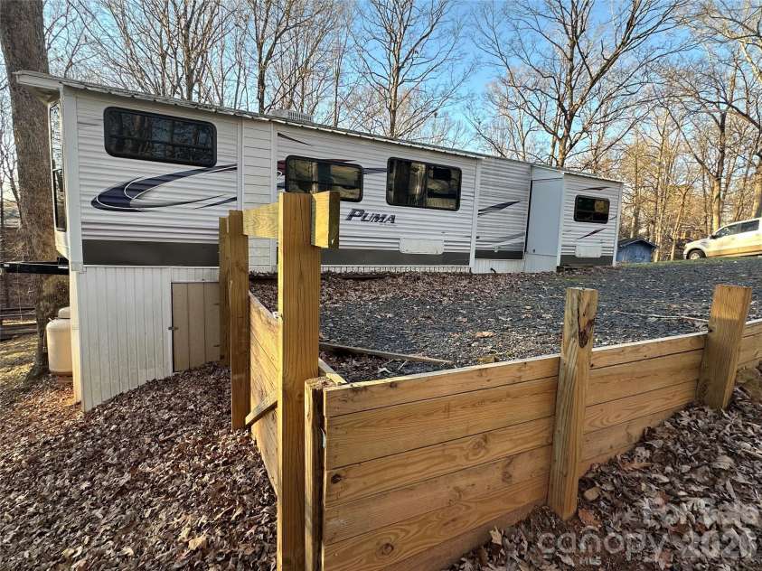 121 Sparrow Lane, New London, NC 28127.  MLS# CAR4335791, YatesRealty ID 2247. 