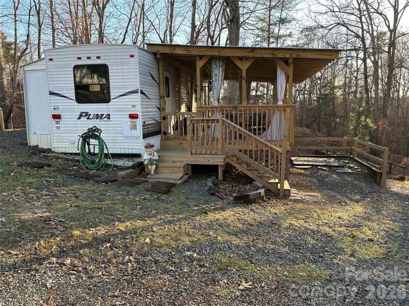 121 Sparrow Lane, New London, NC 28127.  MLS# CAR4335791, YatesRealty ID 2247. 