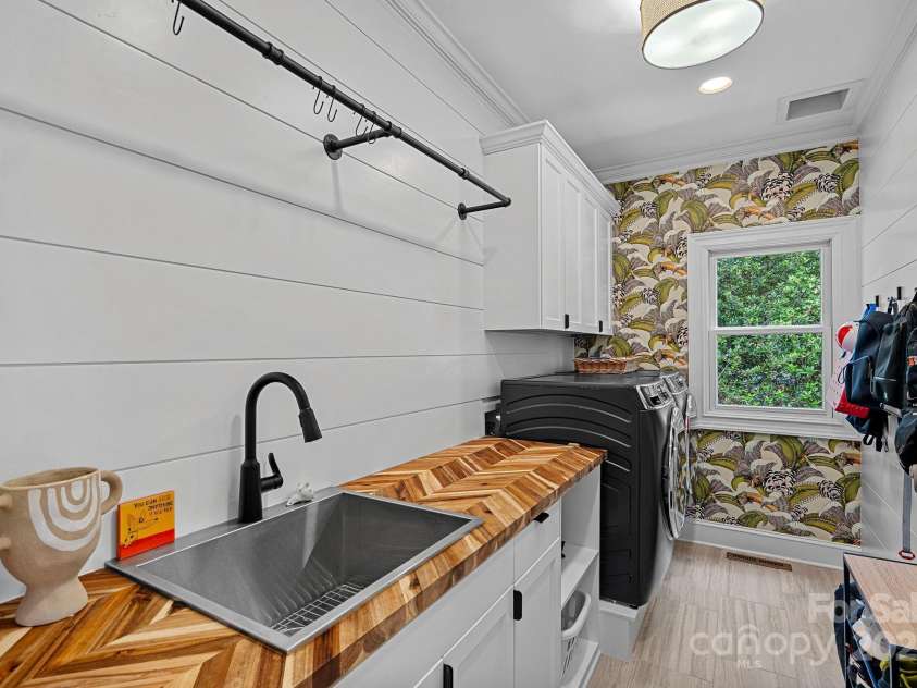 17938 John Connor Road, Cornelius, NC 28031.  MLS# CAR4258143, YatesRealty ID 22470. 