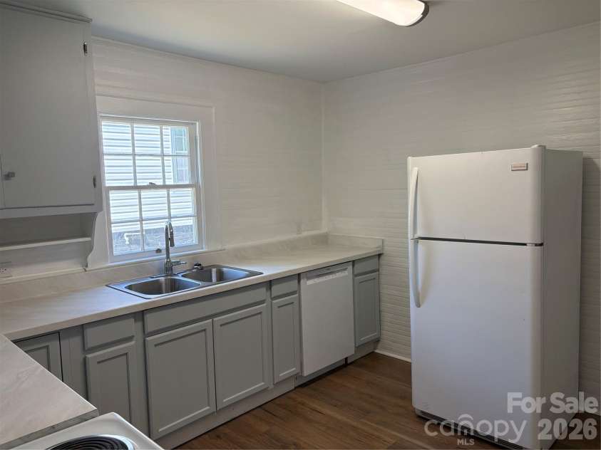 597 Harris Street, Concord, NC 28025.  MLS# CAR4377981, YatesRealty ID 22470. 