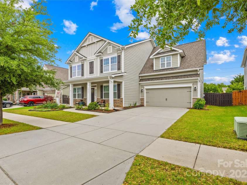 10906 Charmont Place, Huntersville, NC 28078.  MLS# CAR4255213, YatesRealty ID 22471. 