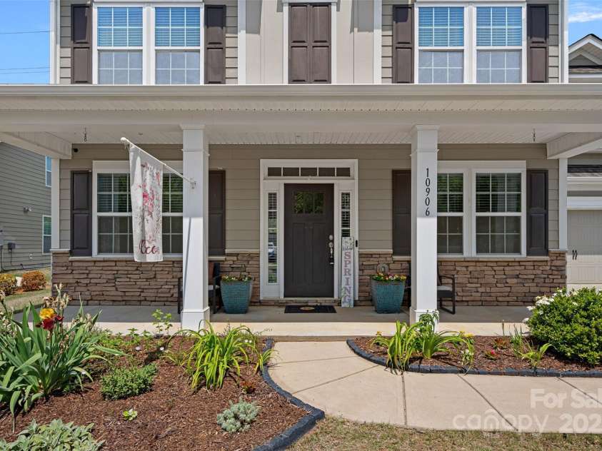 10906 Charmont Place, Huntersville, NC 28078.  MLS# CAR4255213, YatesRealty ID 22471. 
