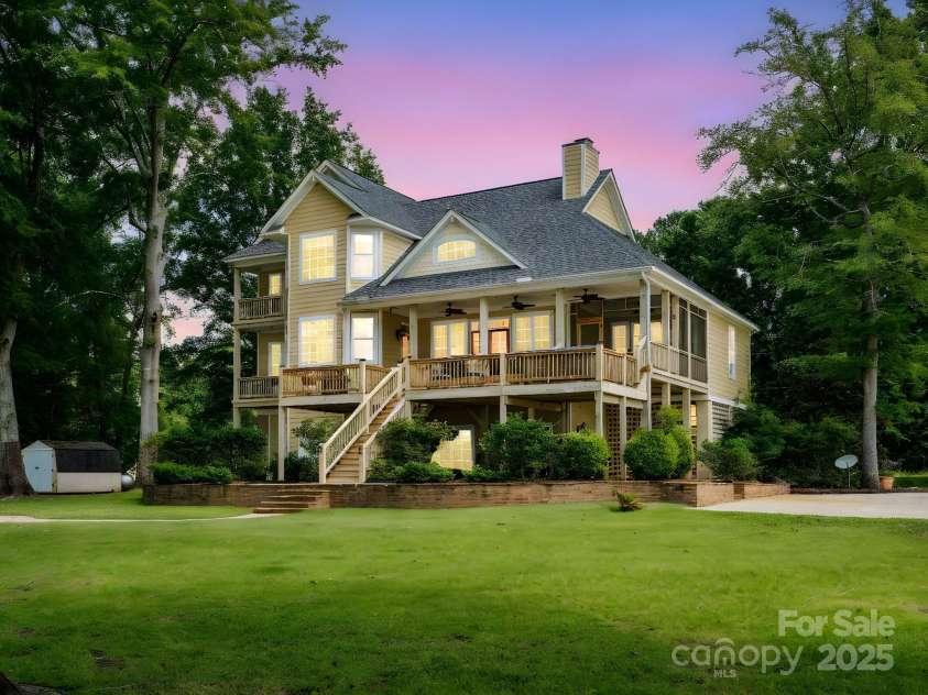 2592 Singleton Creek Road, Liberty Hill, SC 29074.  MLS# CAR4269695, YatesRealty ID 22473. 