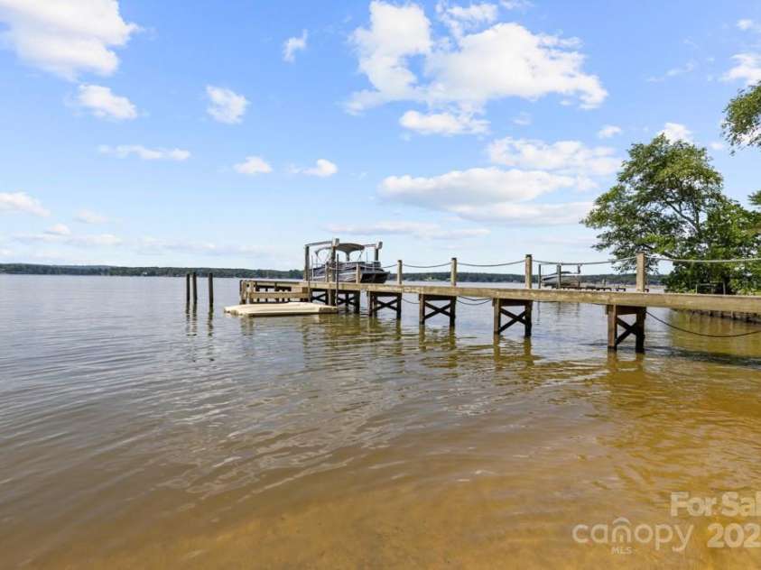2592 Singleton Creek Road, Liberty Hill, SC 29074.  MLS# CAR4269695, YatesRealty ID 22473. 