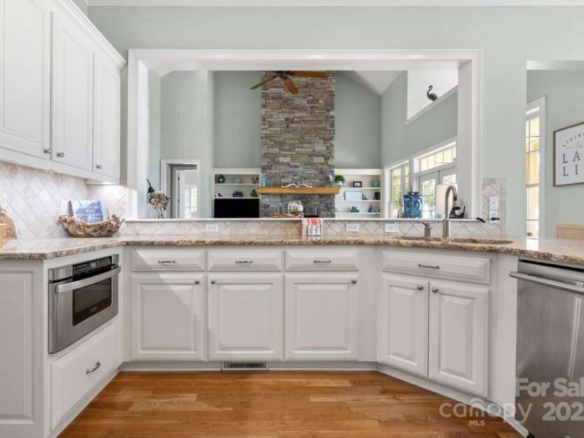 2592 Singleton Creek Road, Liberty Hill, SC 29074.  MLS# CAR4269695, YatesRealty ID 22473. 
