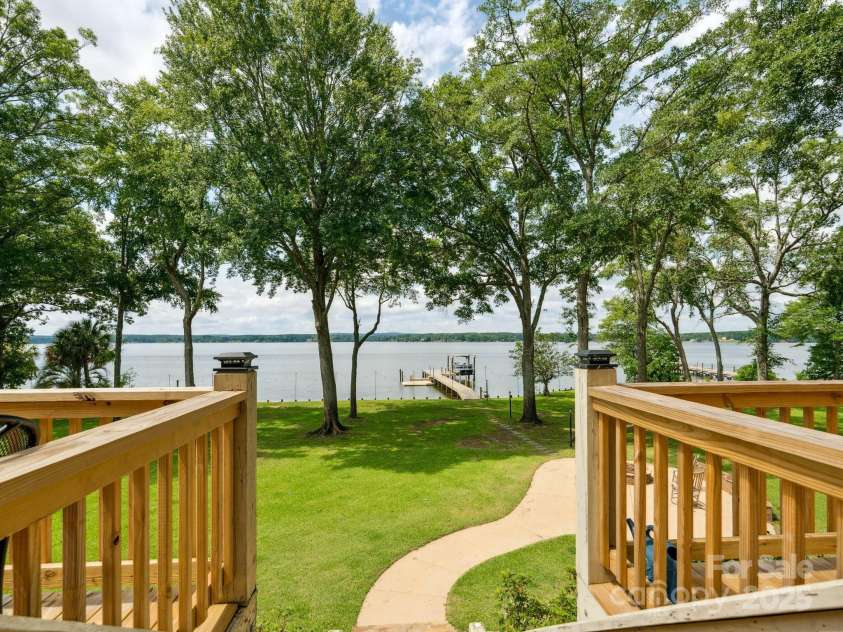 2592 Singleton Creek Road, Liberty Hill, SC 29074.  MLS# CAR4269695, YatesRealty ID 22473. 