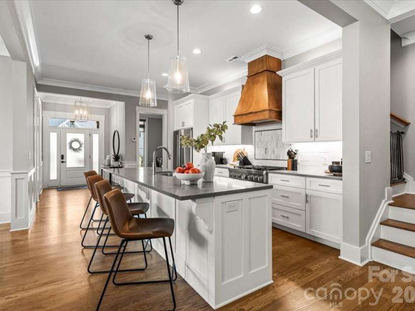 14125 Shelburne Village Drive, Charlotte, NC 28278.  MLS# CAR4371867, YatesRealty ID 22474. 