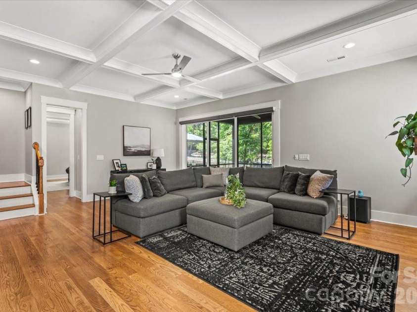14125 Shelburne Village Drive, Charlotte, NC 28278.  MLS# CAR4371867, YatesRealty ID 22474. 