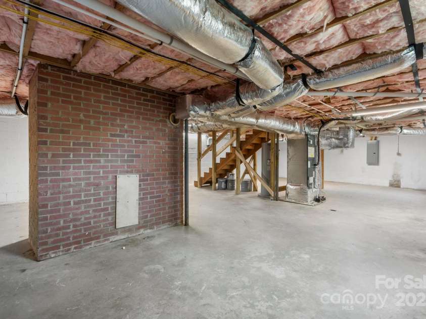 191 Harmony Grove Road, Nebo, NC 28761.  MLS# CAR4270245, YatesRealty ID 22474. 