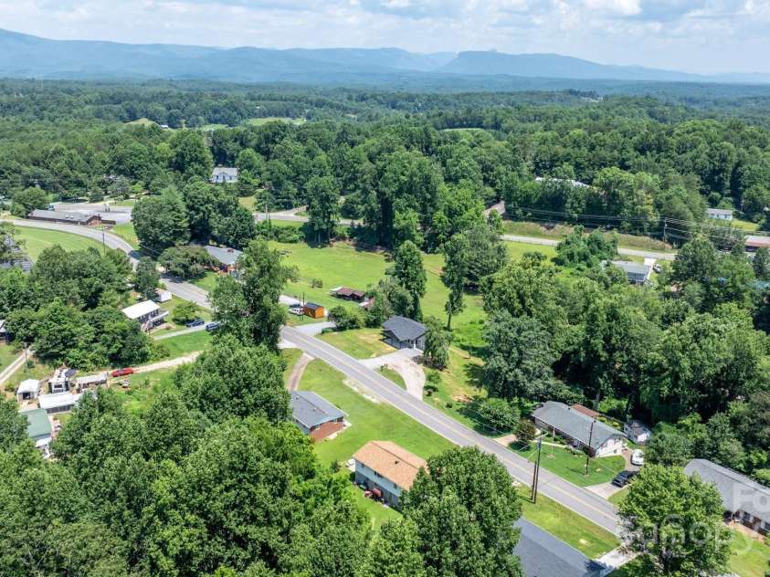 191 Harmony Grove Road, Nebo, NC 28761.  MLS# CAR4270245, YatesRealty ID 22474. 