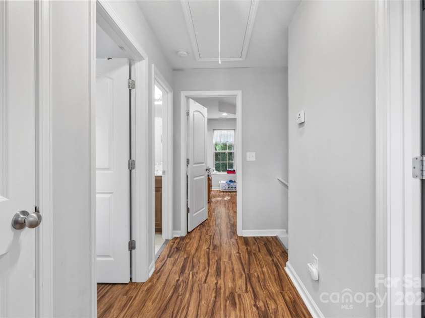 2953 Cameron Village Court, Winston Salem, NC 27103.  MLS# CAR4273768, YatesRealty ID 22475. 