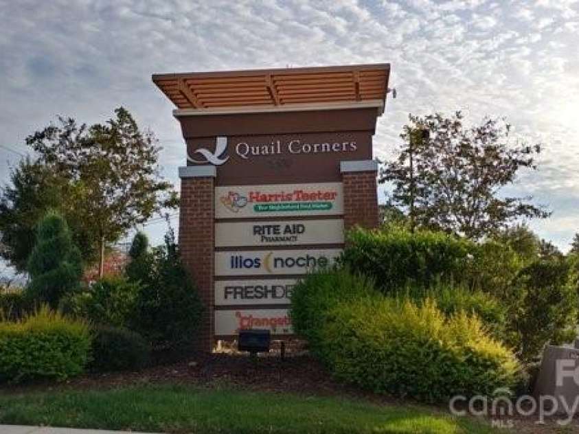 2536 Stradbrook Drive, Charlotte, NC 28210.  MLS# CAR4405093, YatesRealty ID 22476. Quail Corners shopping
