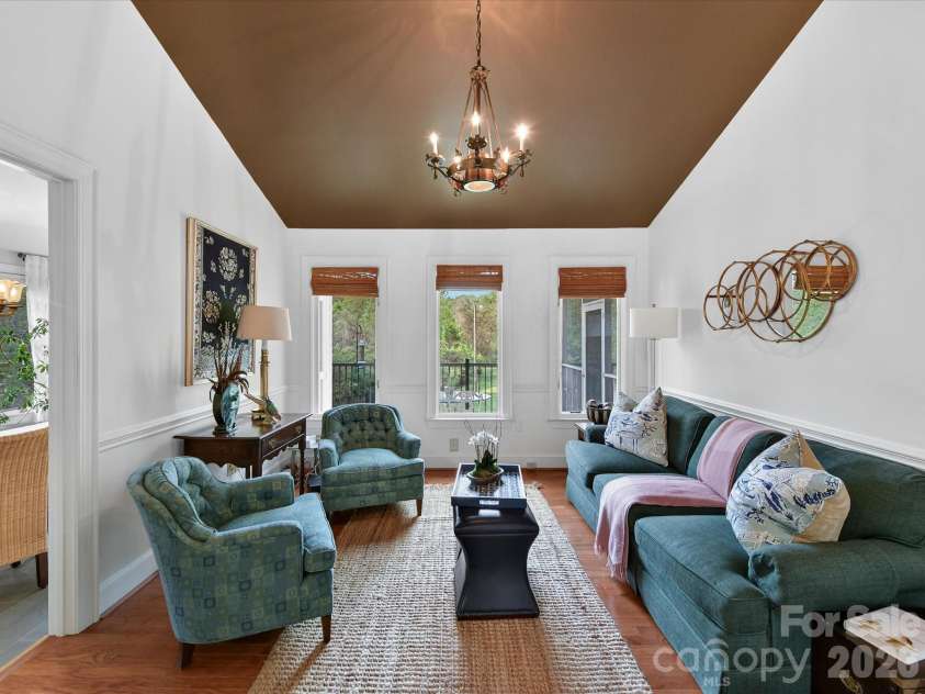 1847 Meadowood Lane, Charlotte, NC 28211.  MLS# CAR4344923, YatesRealty ID 22477. 