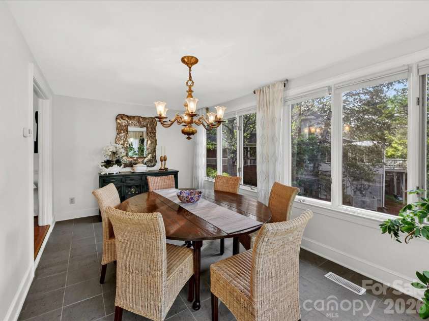 1847 Meadowood Lane, Charlotte, NC 28211.  MLS# CAR4344923, YatesRealty ID 22477. 