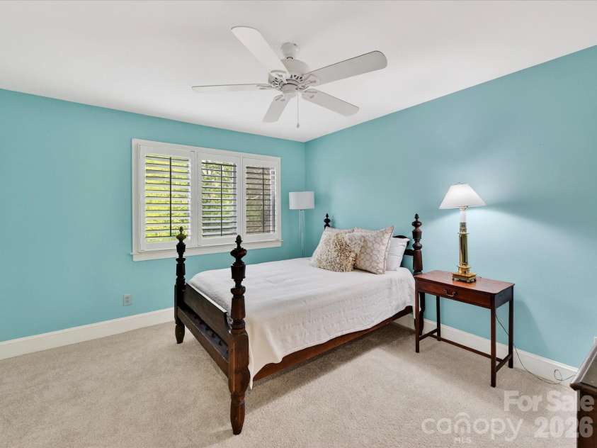 1847 Meadowood Lane, Charlotte, NC 28211.  MLS# CAR4344923, YatesRealty ID 22477. 