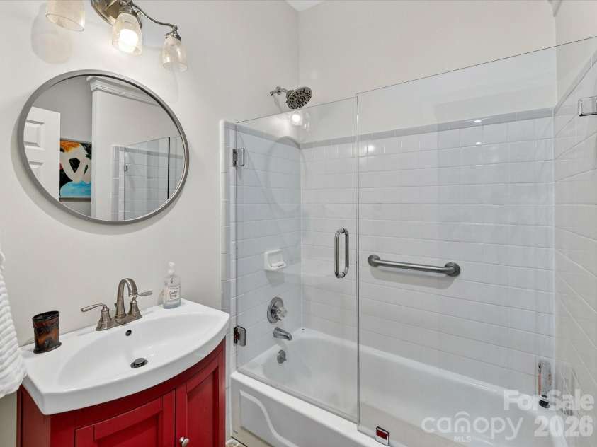 1847 Meadowood Lane, Charlotte, NC 28211.  MLS# CAR4344923, YatesRealty ID 22477. 