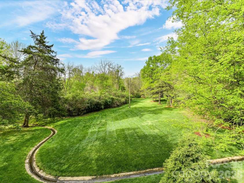 1847 Meadowood Lane, Charlotte, NC 28211.  MLS# CAR4344923, YatesRealty ID 22477. 