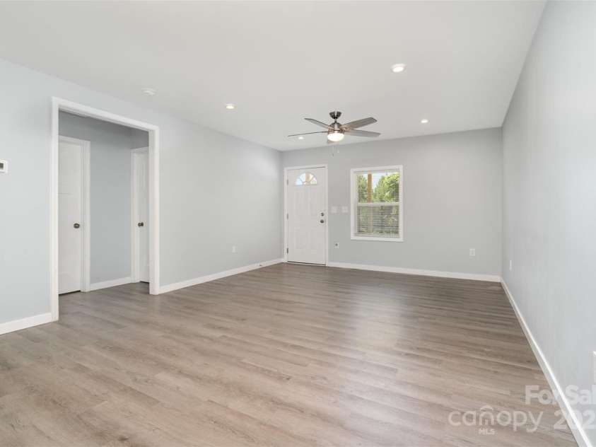 213 Pinewood Drive, Grover, NC 28073.  MLS# CAR4273064, YatesRealty ID 22477. 