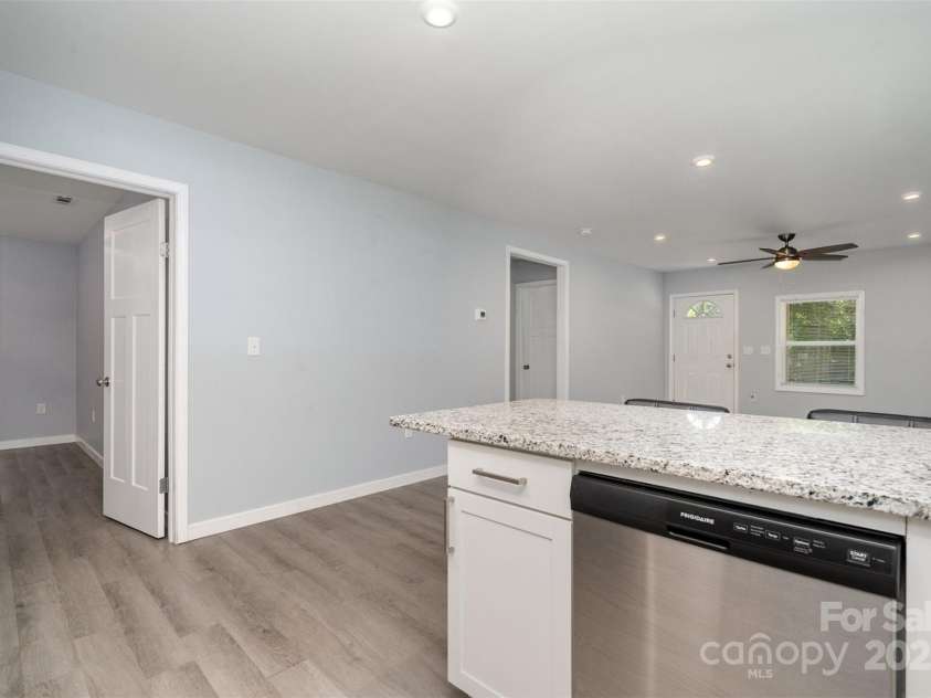 213 Pinewood Drive, Grover, NC 28073.  MLS# CAR4273064, YatesRealty ID 22477. 