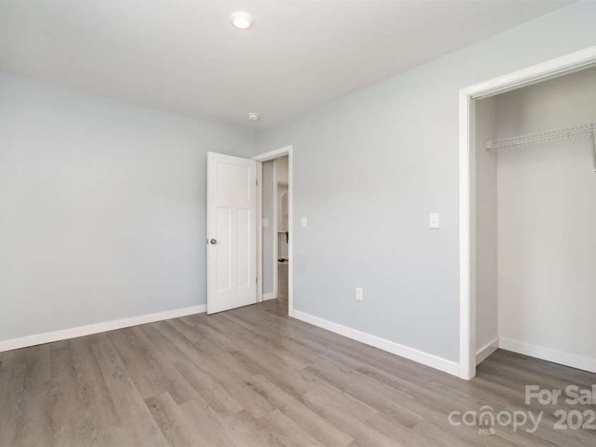 213 Pinewood Drive, Grover, NC 28073.  MLS# CAR4273064, YatesRealty ID 22477. 