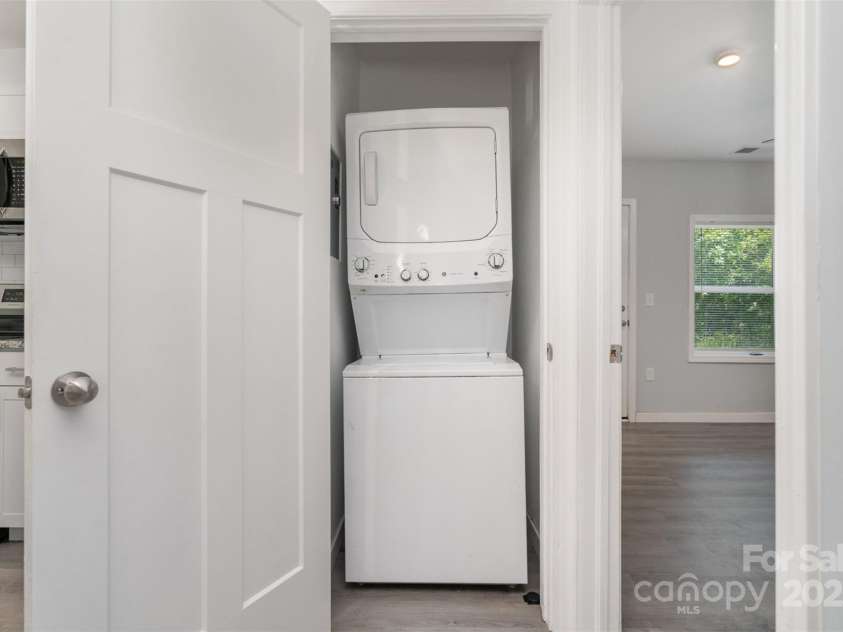 213 Pinewood Drive, Grover, NC 28073.  MLS# CAR4273064, YatesRealty ID 22477. 
