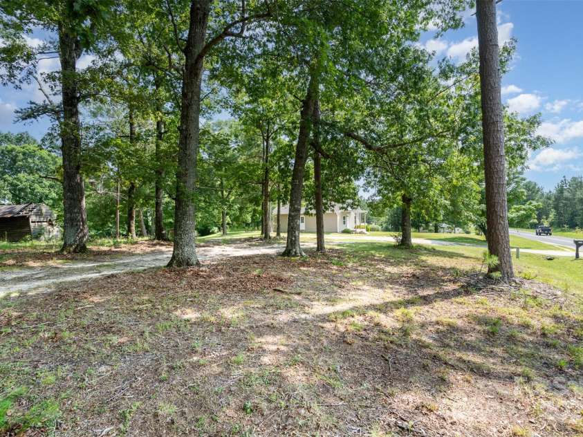213 Pinewood Drive, Grover, NC 28073.  MLS# CAR4273064, YatesRealty ID 22477. 