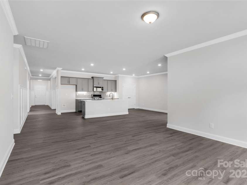 10180 Lakeshore Drive, Lancaster, SC 29720.  MLS# CAR4272105, YatesRealty ID 22479. 