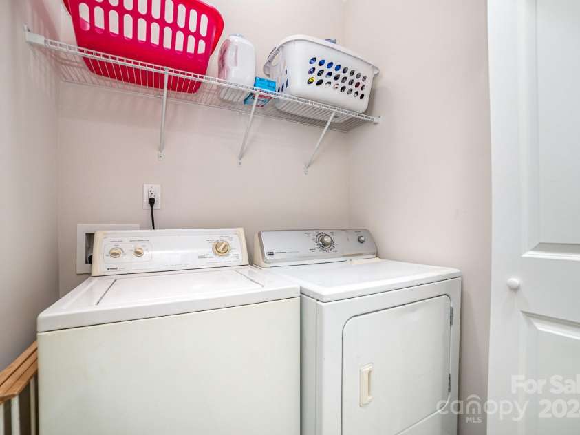 2005 Germany Drive, Dallas, NC 28034.  MLS# CAR4159062, YatesRealty ID 2248. Laundry - Upstairs