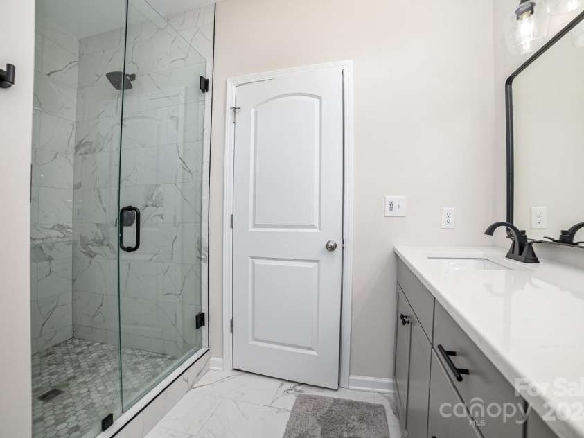 2005 Germany Drive, Dallas, NC 28034.  MLS# CAR4159062, YatesRealty ID 2248. Primary Bathroom