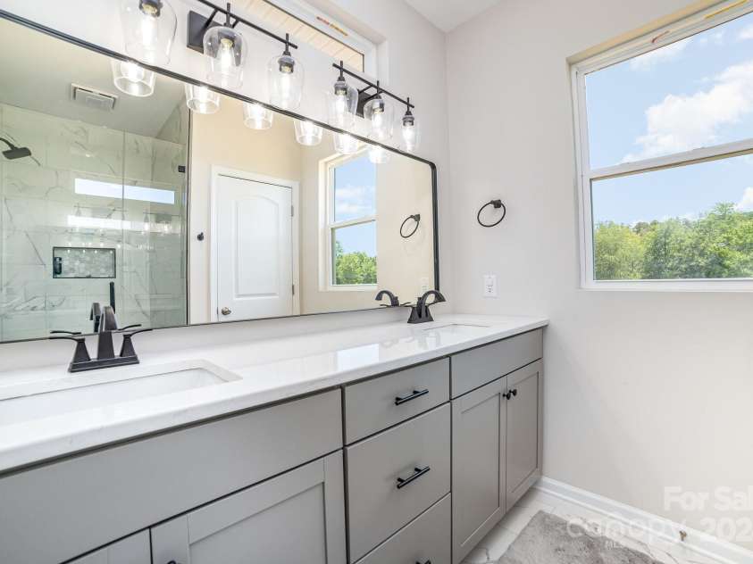 2005 Germany Drive, Dallas, NC 28034.  MLS# CAR4159062, YatesRealty ID 2248. Primary Bathroom