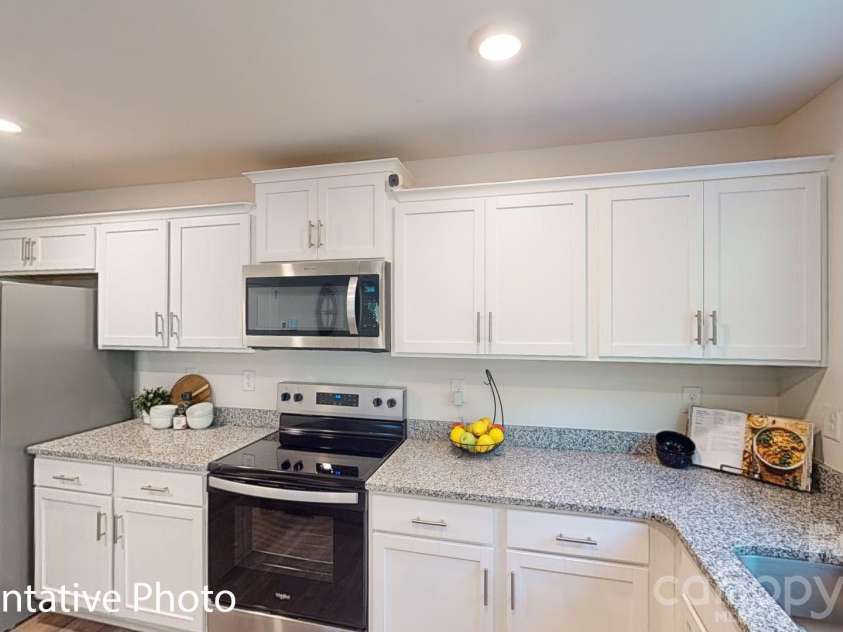 2805 Frances View Lane, Lincolnton, NC 28092.  MLS# CAR4402387, YatesRealty ID 2248. 
