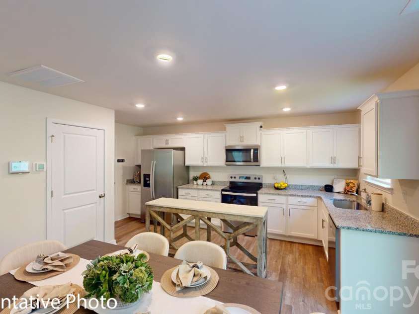 2805 Frances View Lane, Lincolnton, NC 28092.  MLS# CAR4402387, YatesRealty ID 2248. 