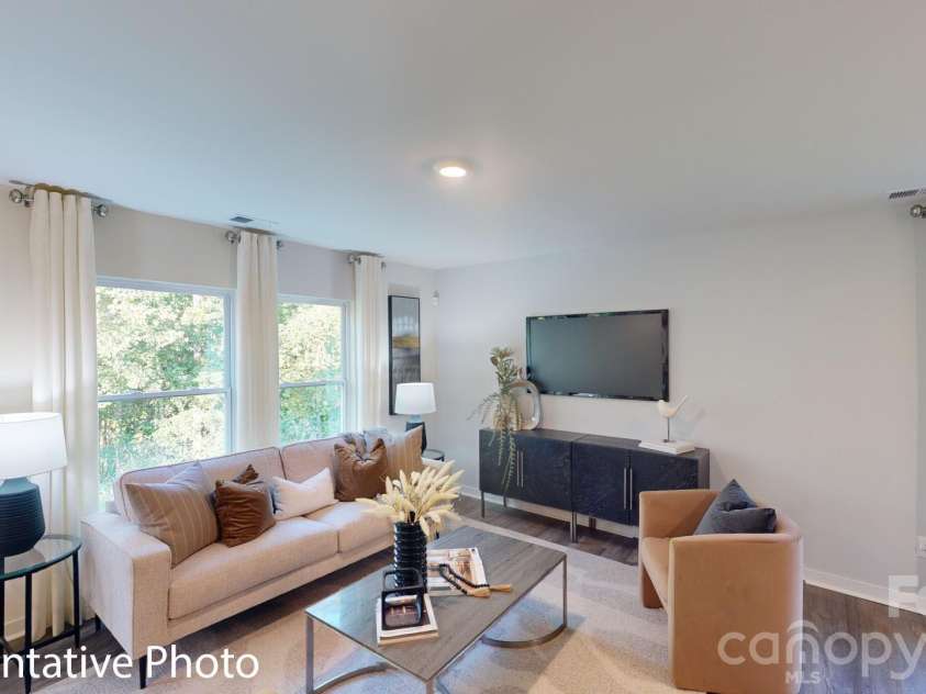 2805 Frances View Lane, Lincolnton, NC 28092.  MLS# CAR4402387, YatesRealty ID 2248. 