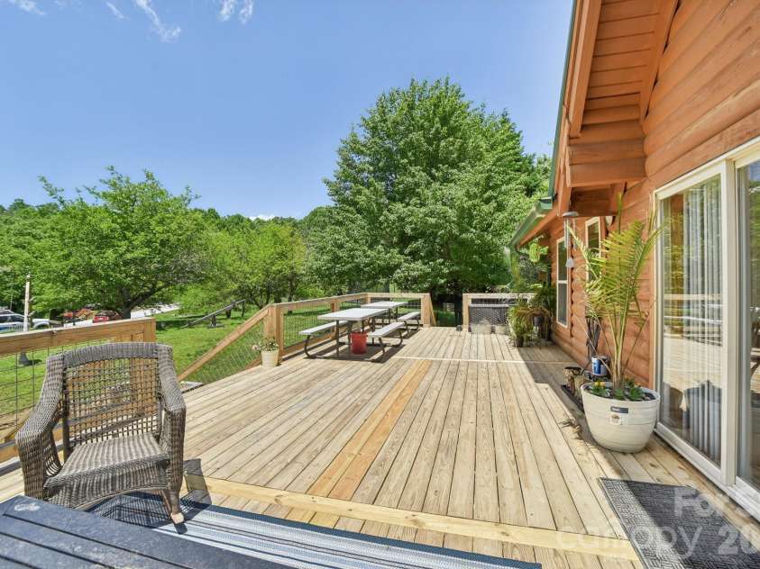 65 Dream Street, Hendersonville, NC 28792.  MLS# CAR4261280, YatesRealty ID 2248. 