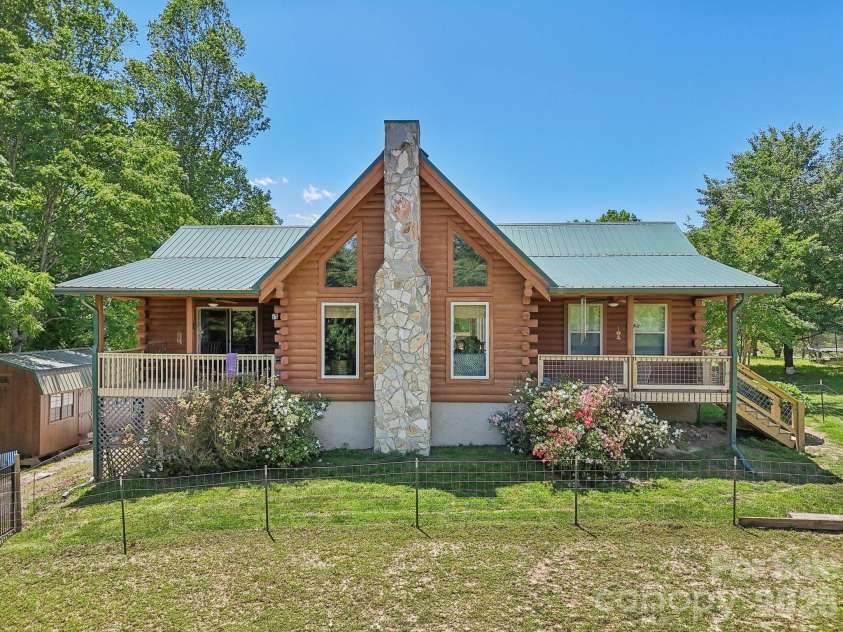 65 Dream Street, Hendersonville, NC 28792.  MLS# CAR4261280, YatesRealty ID 2248. 