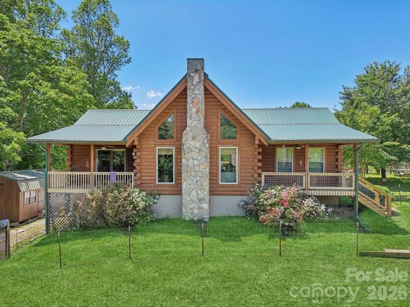 65 Dream Street, Hendersonville, NC 28792.  MLS# CAR4261280, YatesRealty ID 2248. 